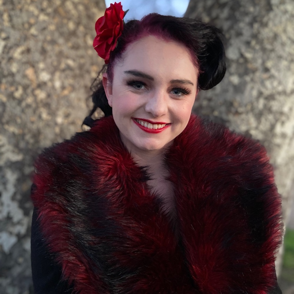 Meet your Posher, Isabelle